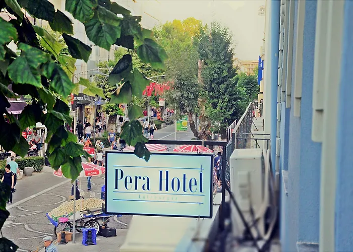 Pera Hotel *